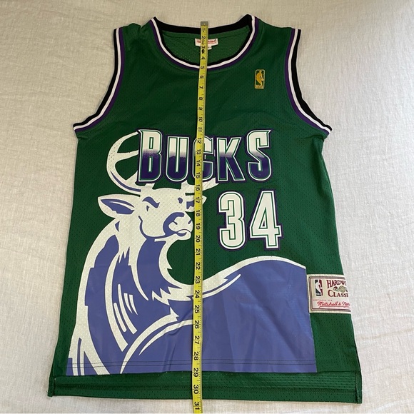 Mitchell and Ness Hardwood Classic Milwaukee Bucks #34 Ray Allen Jersey - Picture 8 of 10